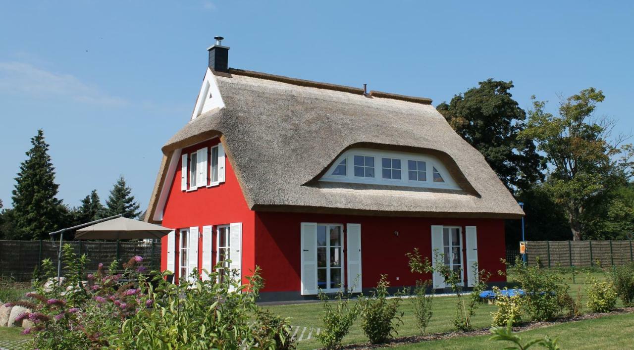 Fischer'S Ferienhaus Ruegen Mit Sauna Und Kamin Ummanz Экстерьер фото