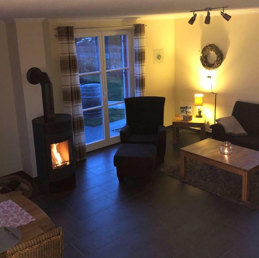 Fischer'S Ferienhaus Ruegen Mit Sauna Und Kamin Ummanz Экстерьер фото